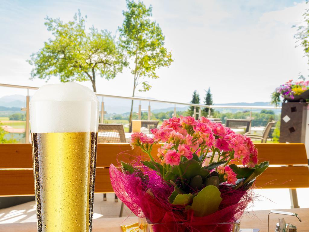 Siri'S Einkehr Hotel Sankt Georgen im Attergau Buitenkant foto