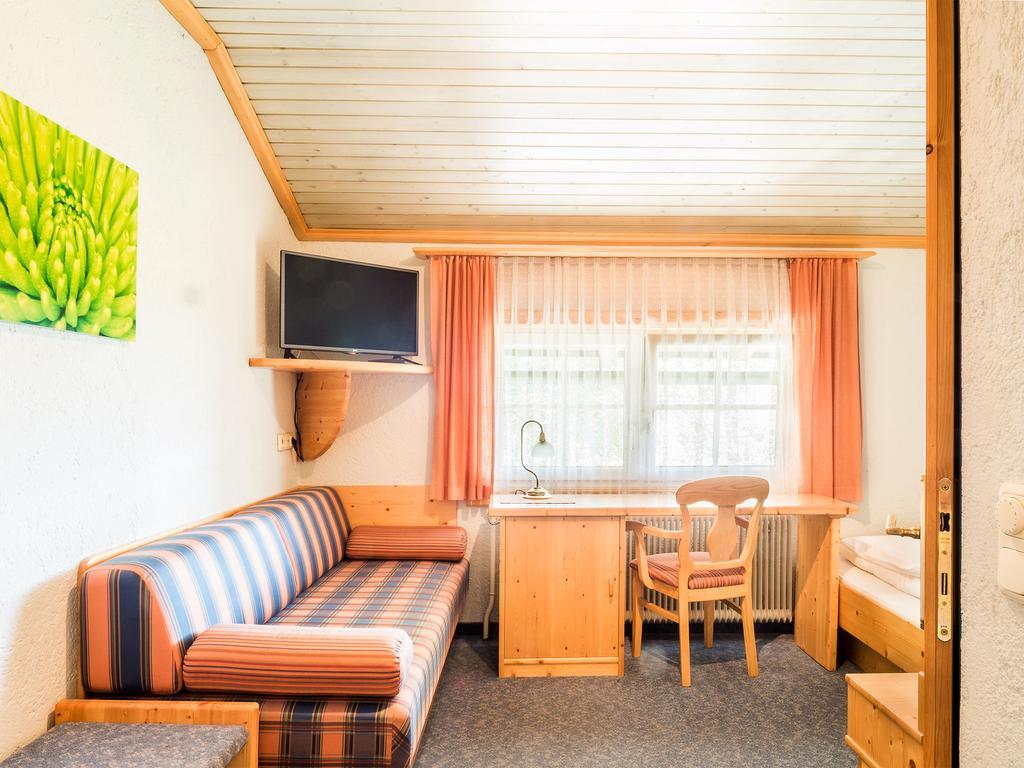 Siri'S Einkehr Hotel Sankt Georgen im Attergau Buitenkant foto