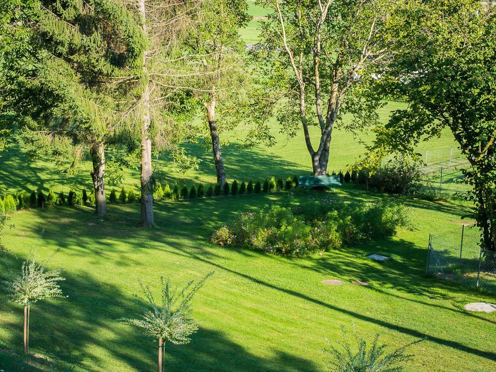 Siri'S Einkehr Hotel Sankt Georgen im Attergau Buitenkant foto