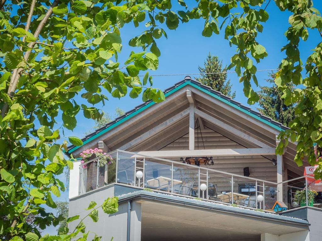 Siri'S Einkehr Hotel Sankt Georgen im Attergau Buitenkant foto