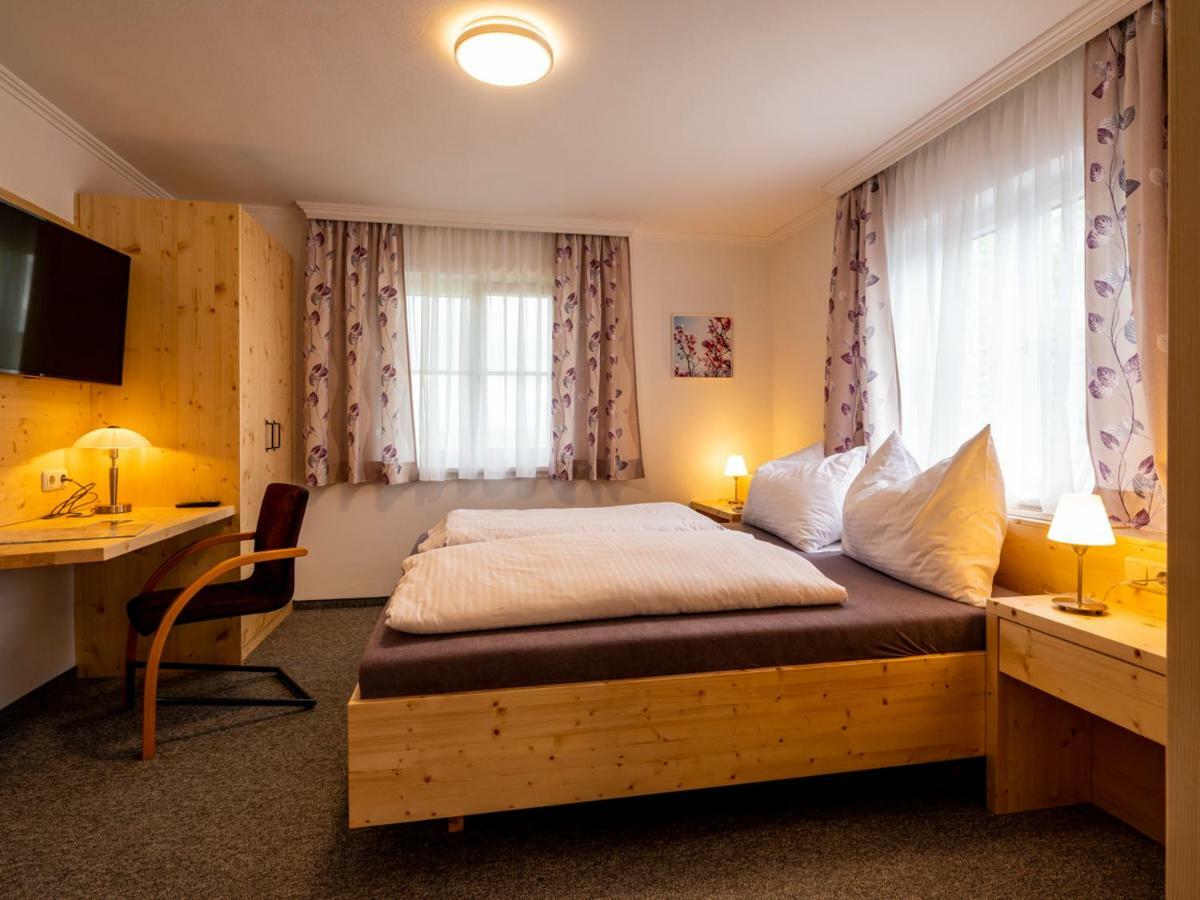 Siri'S Einkehr Hotel Sankt Georgen im Attergau Buitenkant foto